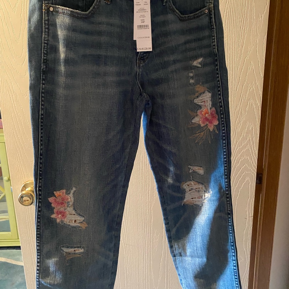 White House Black Market Blue Boyfriend Jeans with Floral Embroidery